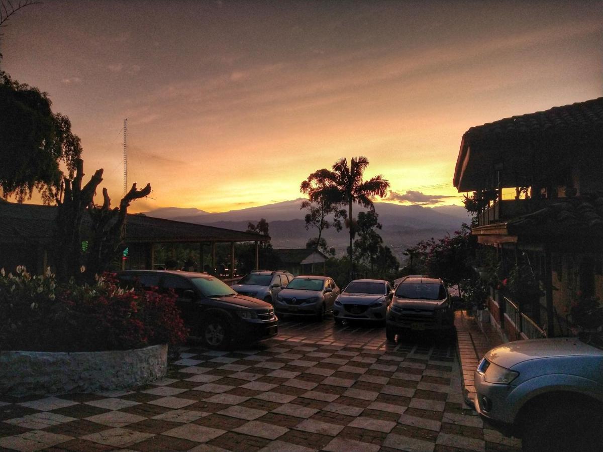 Finca Turistica Los Rosales Pereira Eksteriør bilde